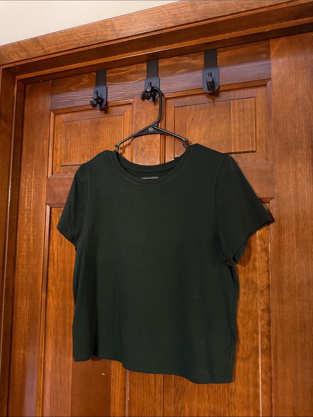 Old Navy Short-Sleeve Crew Tee in Dark Green